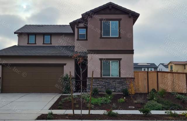 Solar; Novara at Fiddyment Farm 4 Bedroom 3 Bathroom 2184 Sqft, 2 Story, Loft Corner Lot, Spacious Fenced Yard Gallery 1