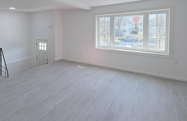 5 CHOPIN CT photos photos