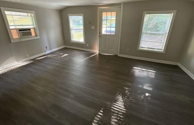 COMING SOON! Rare 1 Bedroom house! photos photos