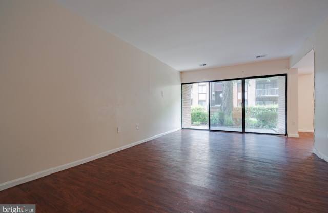 9700 KINGSBRIDGE DRIVE Gallery 4