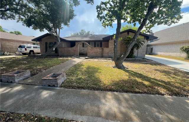 1009 Egyptian Drive photos photos