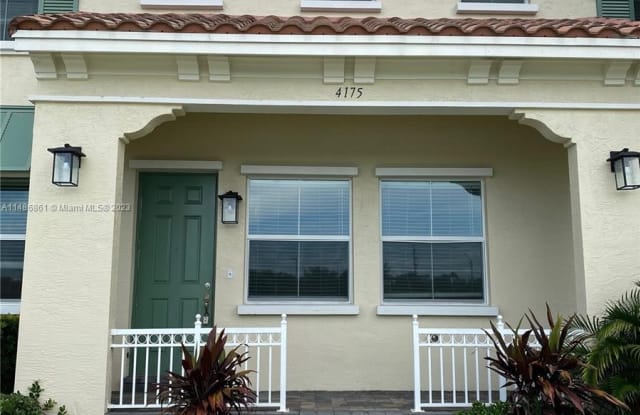 4175 CASCADA CIR - 4175 Cascada Circle, Cooper City, FL 33024