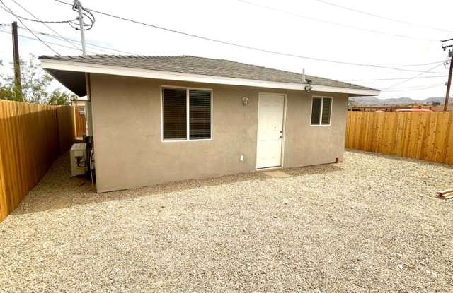 Newly Renovated, Private, 2 Bedroom 1.5 Bathroom Home photos photos