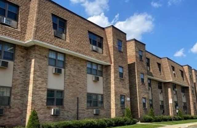 220 MEADOW LANE photos photos