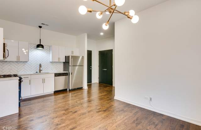 2301 West Chicago Avenue Gallery 4