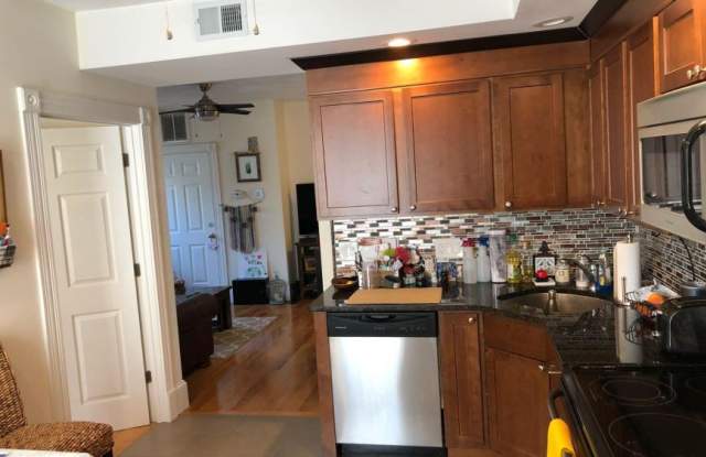 11 Vinal Ave. - 11 Vinal Avenue, Somerville, MA 02143 11 Vinal Ave. - 11 Vinal Avenue, Somerville, MA 02143