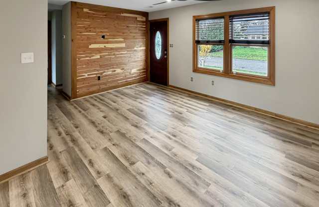 1003 E Panama Court Gallery 3