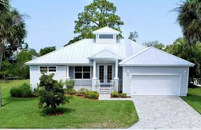 **UNFURNISHED 3/2 Single Family ANNUAL in Paradise Village on the Imperial River**Gulf Access & Private Boat Dock w/ Lift** Gallery 1