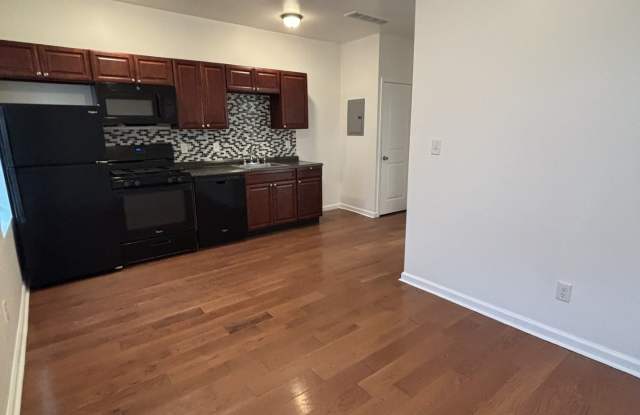 825 N 41st St photos photos