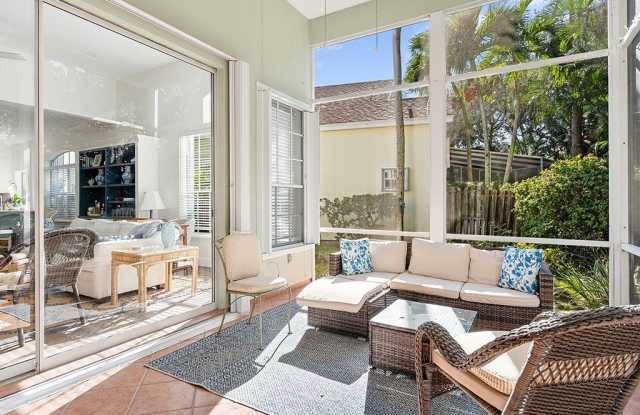 8829 Lakeside Circle Gallery 2
