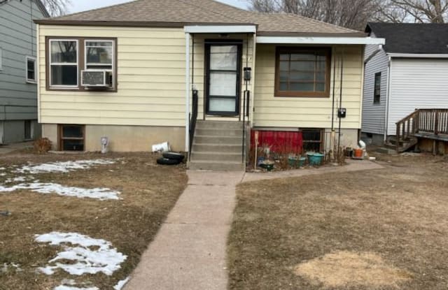 1018 East 23rd St B - 1018 East 23rd Street, Cheyenne, WY 82001 1018 East 23rd St B - 1018 East 23rd Street, Cheyenne, WY 82001