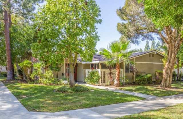 78 Calle Aragon - 78 Calle Aragon, Laguna Woods, CA 92637