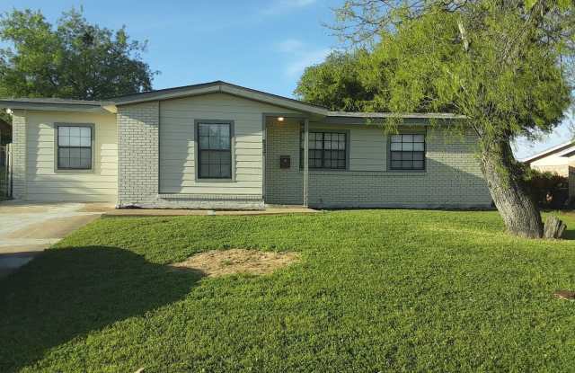 6317 Ramey Ave - 6317 Ramey Avenue, Fort Worth, TX 76112