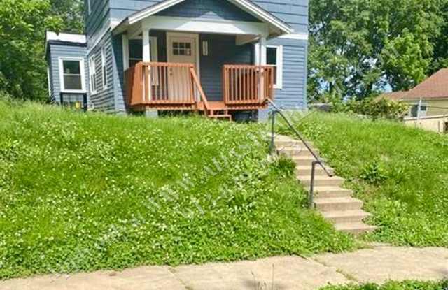 Updated 4 Bed 3 Bath Home in KCMO-Available in SEPTEMBER!! photos photos