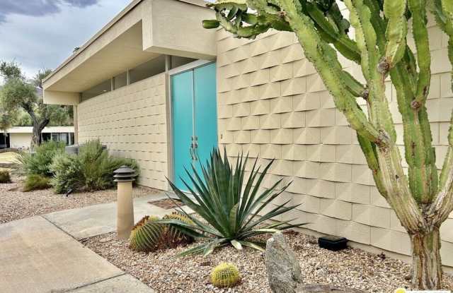 334 Desert Lakes Dr Gallery 2