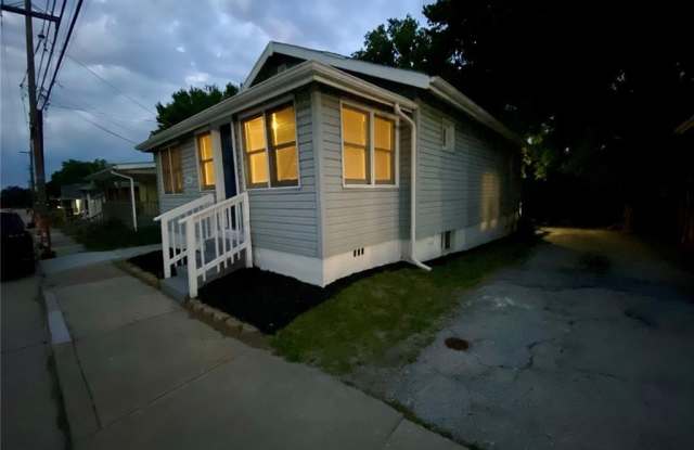 3804 N Hanley Road Gallery 2