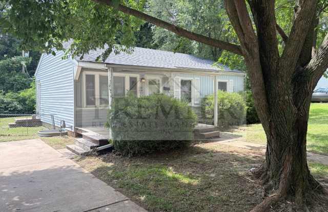 3 bd / 2 ba Home for rent 504 N Westwood Dr, Independence, MO 64057- Rent $1400 (ranch Style finished basement) photos photos