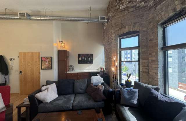 523 South 9th Street - 5 Gallery 3
