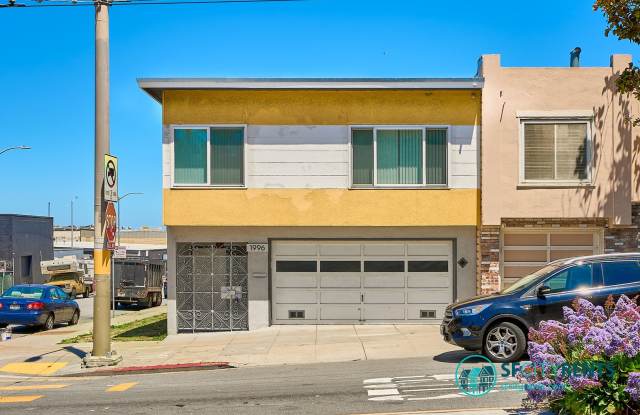 Silver Terrace: Updated Single Family Home w/ Yard, Washer/Dryer  2 Car Garage photos photos