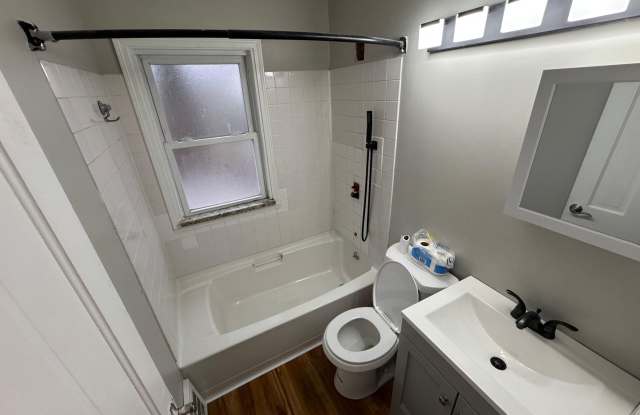 Renovated 3BR Home in Euclid (Move-In Ready) Gallery 4