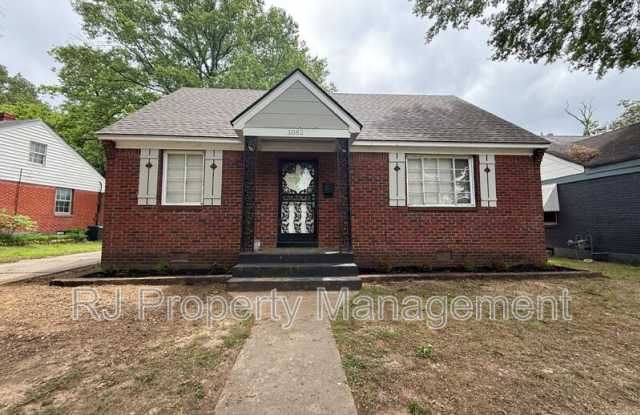 1082 Woodbury St photos photos