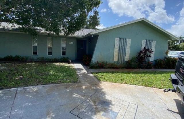 204 SE 26th Avenue - 204 Southeast 26th Avenue, Boynton Beach, FL 33435