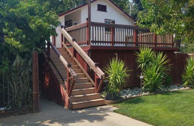 Central Roseville, 1 Bed, 1 Ba, Wall Air, Large Living Room, Bedroom Downstairs, Large Deck great for Entertaining, Lawn photos photos Central Roseville, 1 Bed, 1 Ba, Wall Air, Large Living Room, Bedroom Downstairs, Large Deck great for Entertaining, Lawn photos photos