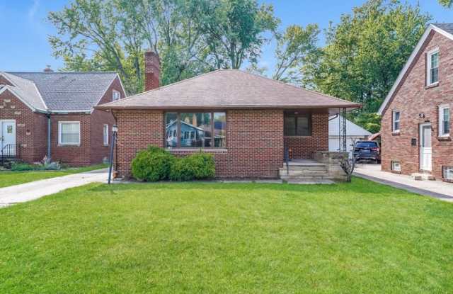 150 East 272nd Street photos photos