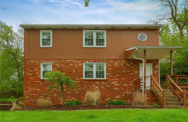 2331 McKees Rocks Rd photos photos