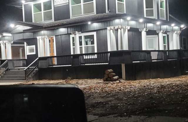 1212 W 3rd Ave - 1212 West 3rd Avenue, Corsicana, TX 75110 1212 W 3rd Ave - 1212 West 3rd Avenue, Corsicana, TX 75110