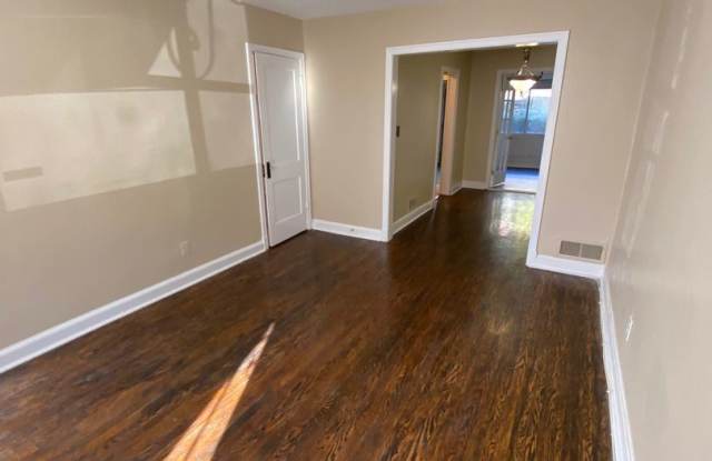 1312 Dexter Terrace SE Gallery 3