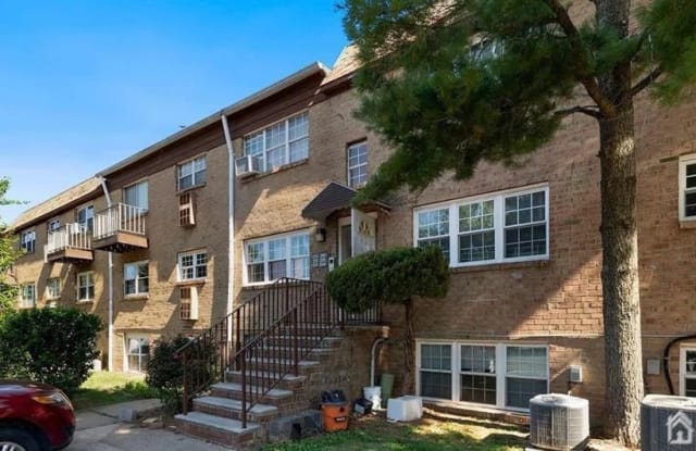 215 College Drive - 215 College Drive, Middlesex County, NJ 08817