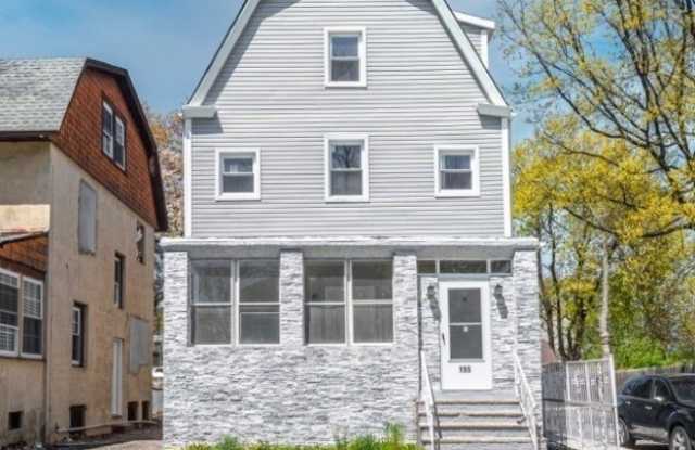 155 Tichenor Ave Unit 1 photos photos