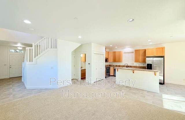 3368 NW 47th Dr - 3368 Northwest 47th Drive, Camas, WA 98607