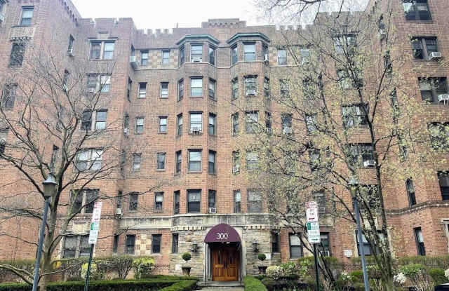 300 Main Street - 300 Main Street, White Plains, NY 10601