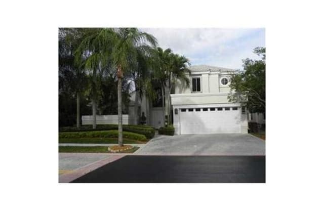 2700 Pinehurst Drive - 2700 Pinehurst Drive, Weston, FL 33332