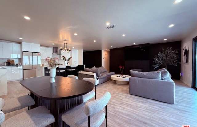 16047 Bryant St photos photos