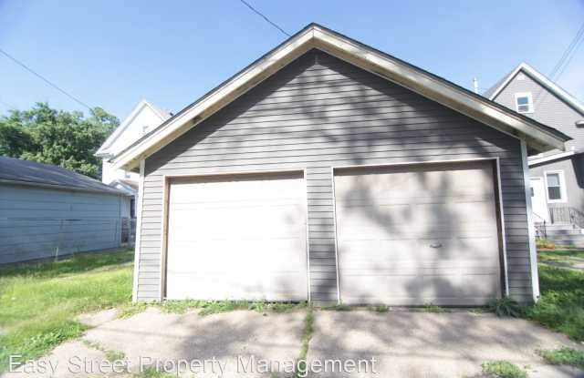 1229 14-1/2 St. Gallery 4
