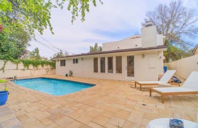 5179 Canoga Ave photos photos