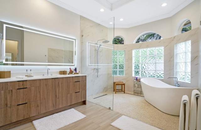 14300 Calypso Lane Gallery 2