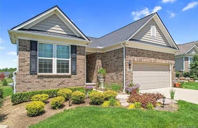 5008 Oakdale Drive - 5008 Oakdale Drive, Oakland County, MI 48348