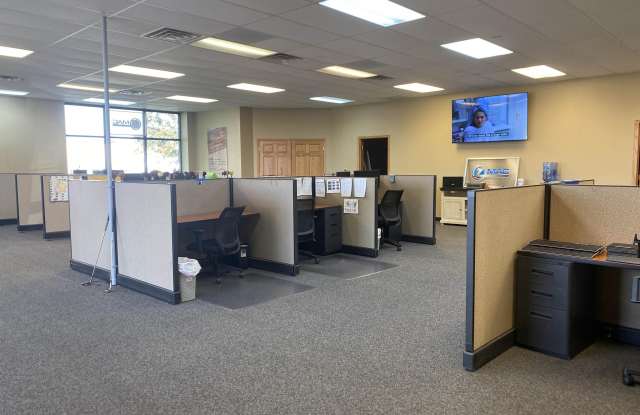 1101 BRILOWSKI ROAD Gallery 3