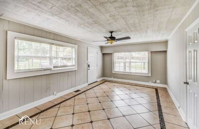 4033 Christopher Drive Gallery 4