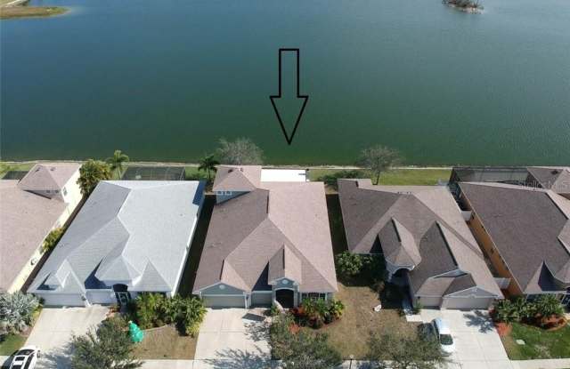 1742 MIRA LAGO Circle Gallery 2