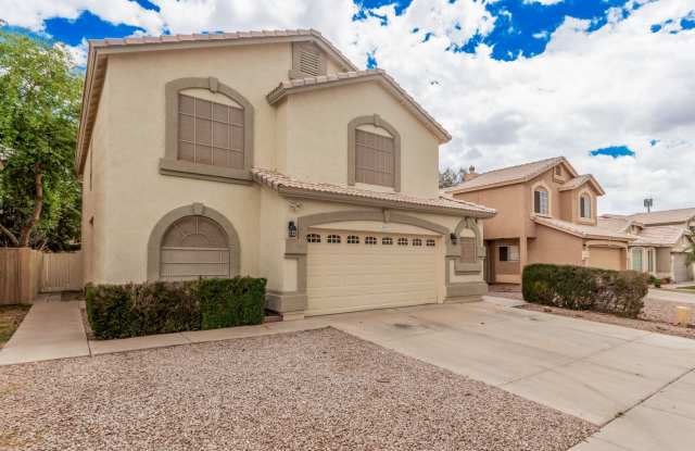 Gorgeous Gilbert home - 917 North Blackbird Drive, Gilbert, AZ 85234