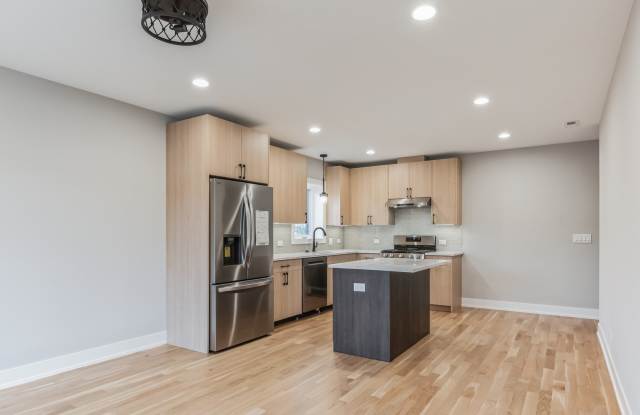 2840 W 36th Place Gallery 3