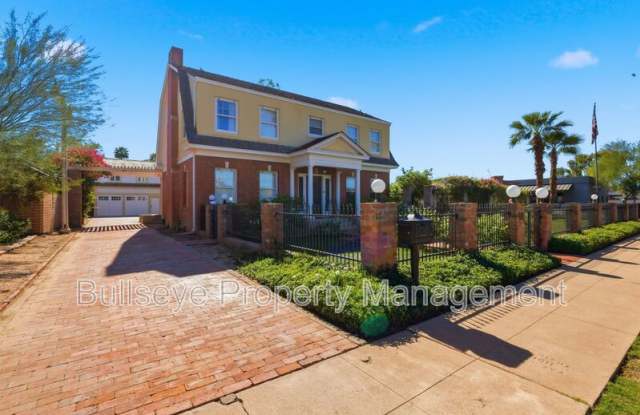 525 W Lynwood St photos photos