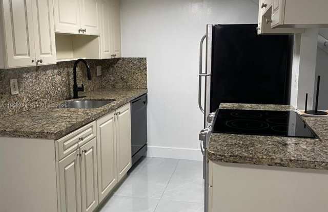 1455 Holly Heights Dr photos photos