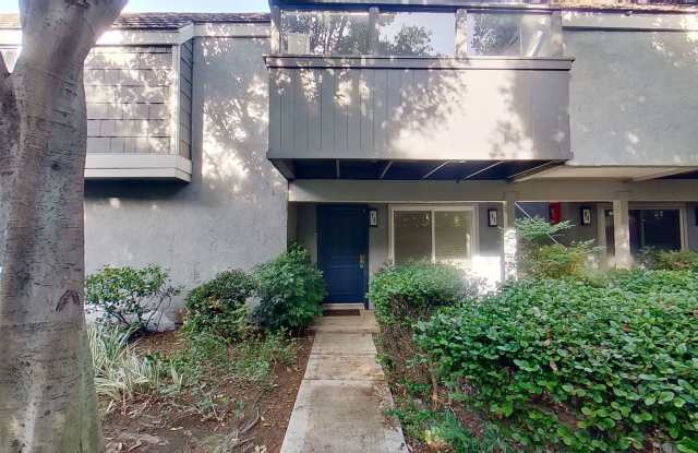 Lovely 3 Bedroom 1 Bathroom Condo in Woodbridge! - 78 Eagle Point, Irvine, CA 92604