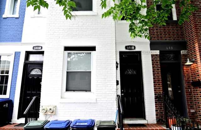 646 ORLEANS PLACE NE photos photos